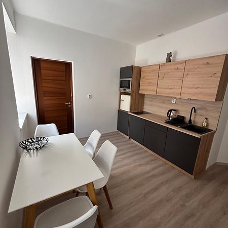 Apartman Orli Hnizdo ลิเบอเรซ ภายนอก รูปภาพ